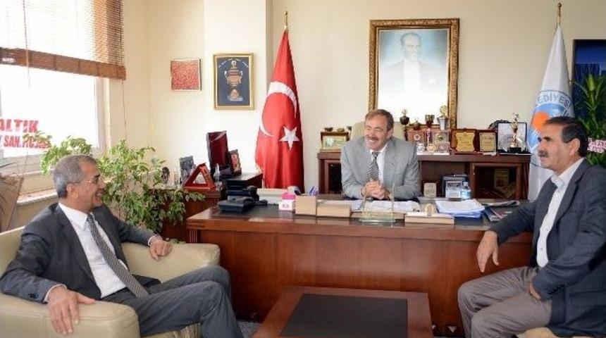 Akdeniz Belediyesi Eş Başkanlarına Ziyaretler S&uuml;r&uuml;yor