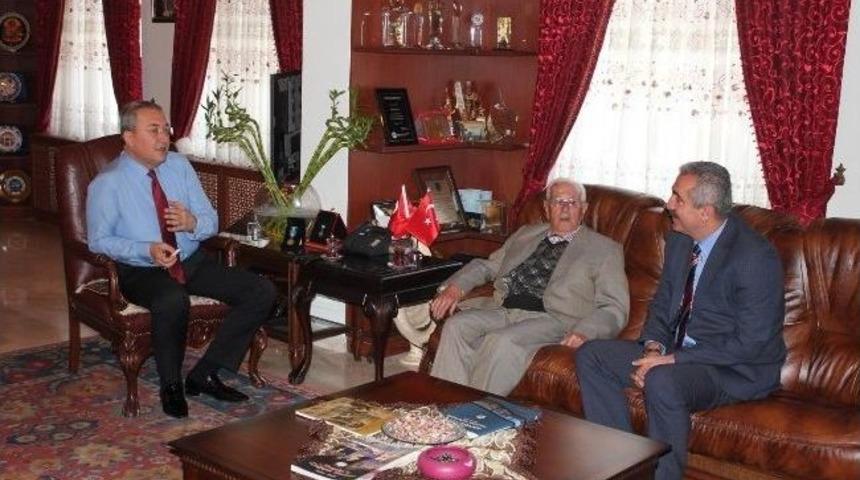 Hizmet-iş Kayseri Şube Başkanı &Ouml;zdemir&rsquo;den &Uuml;nver&rsquo;e Hayırlı Olsun Ziyareti