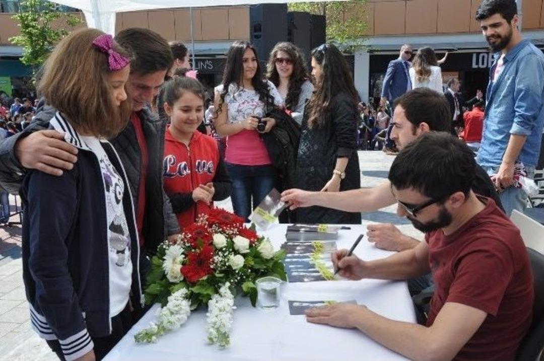 Mehmet Erdem İneg&ouml;ll&uuml; Hayranlarıyla Buluştu