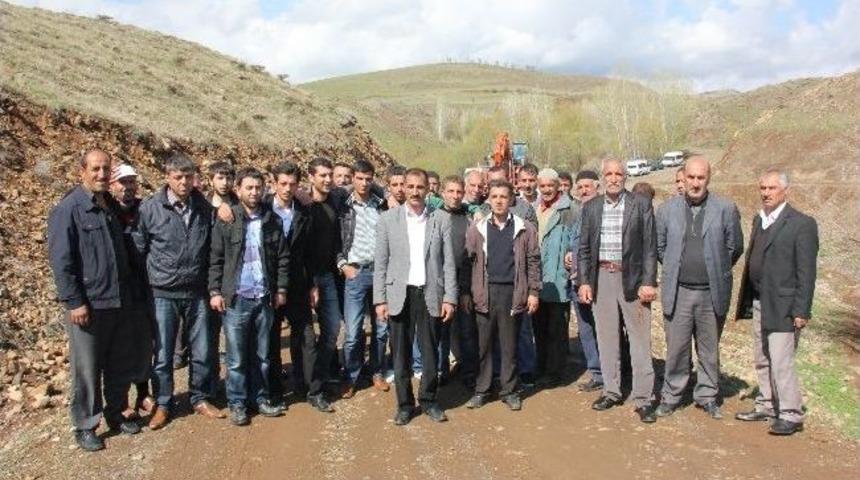 Bing&ouml;l'de K&ouml;yl&uuml;lerden 'taş Ocağı' Eylemi