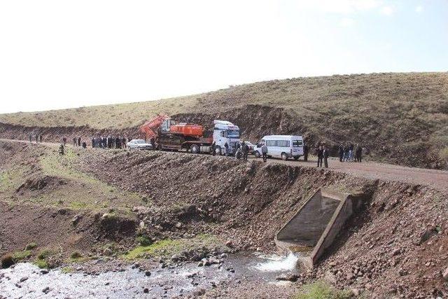 Bingöl'de Köylülerden 'taş Ocağı' Eylemi