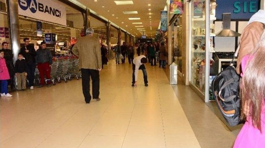 Erzurum Avm&rsquo;de &lsquo;&rsquo;flash Mob&rsquo;&rsquo; Etkinliği