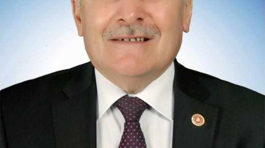 Sivas İl Genel Meclisi Eski &Uuml;yesi &Ouml;zen Toprağa Verildi