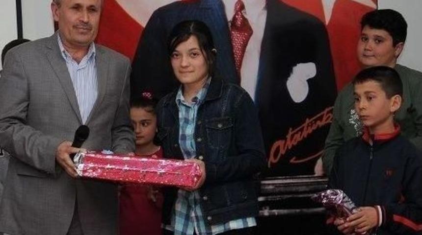 Bilgi Yarışması Birincisi Lapseki'den