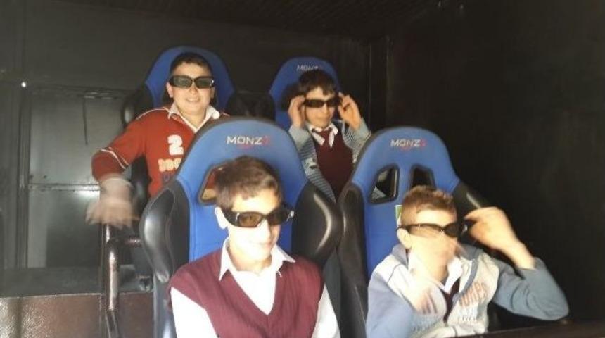 Hisarcık&rsquo;ta &Ouml;ğrencilere 10 D Sinema G&ouml;sterimi