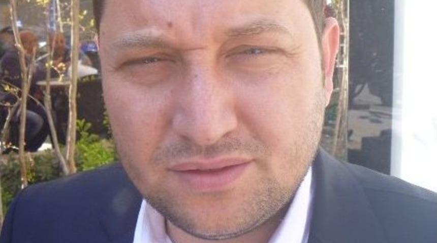 Kutlu Doğum Haftasında 2 Bin 500 Karanfil Dağıtıldı