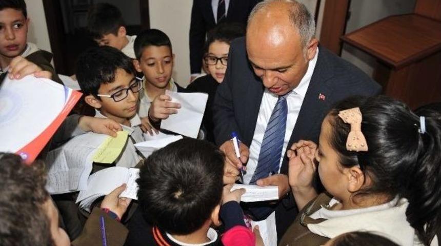 Minik &Ouml;ğrenciler&rsquo;den Başkan &Ccedil;alışkan&rsquo;a Ziyaret