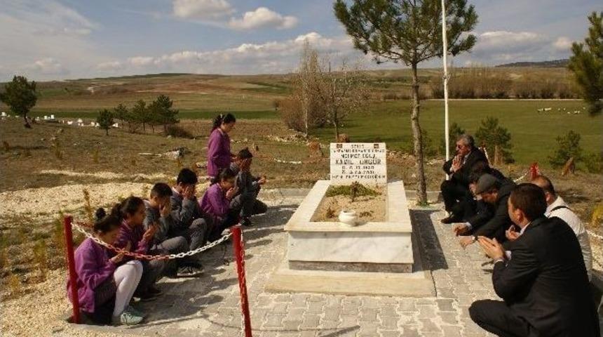 Şehit D&uuml;şt&uuml;ğ&uuml; G&uuml;n&uuml; Unutmadılar
