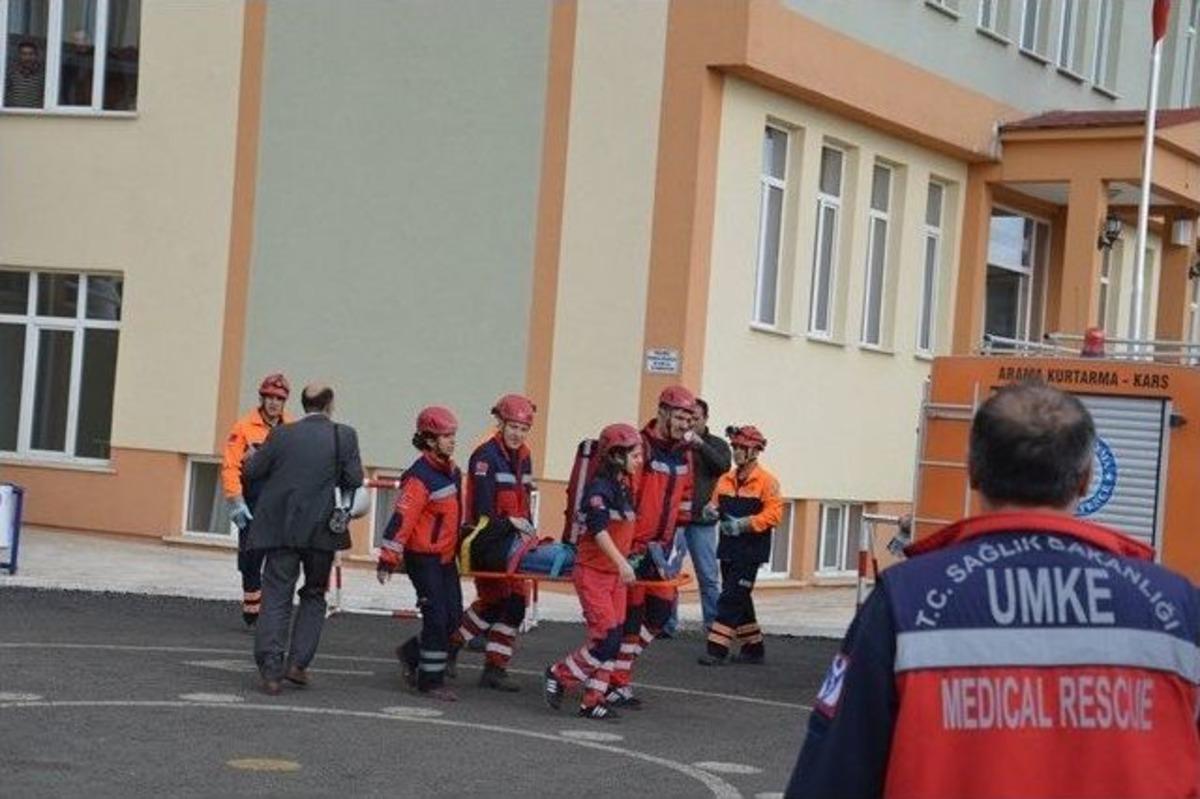 Sultan Alparslan Kolejinde Ger&ccedil;eği Aratmayan Kurtarma Tatbikatı