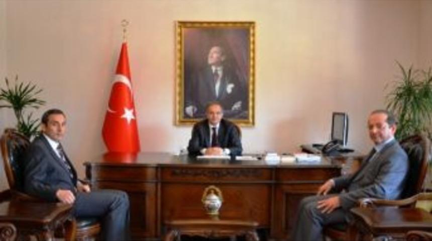 M&uuml;siad Y&ouml;netimi Vali Tapsız&rsquo;ı Ziyaret Etti