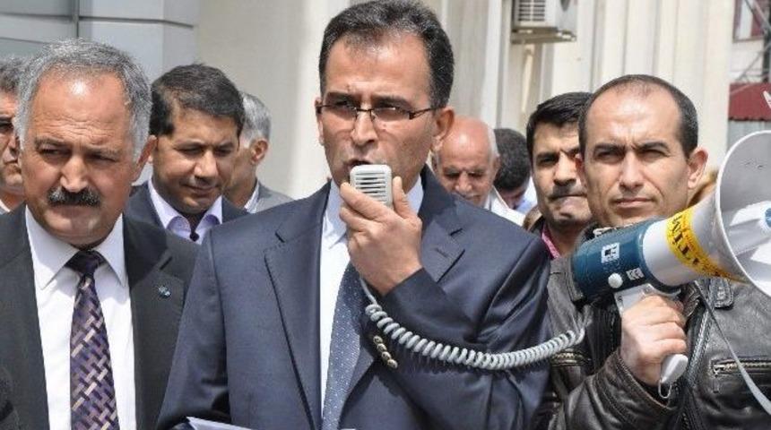 Kesk&rsquo;ten Vergi Dairesi &Ouml;n&uuml;nde Bodro Yakma Eylemi