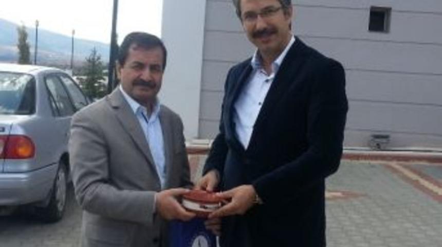 Ak Parti'li Ünal, Dumlupınar Üniversitesi'ni Ziyaret Etti