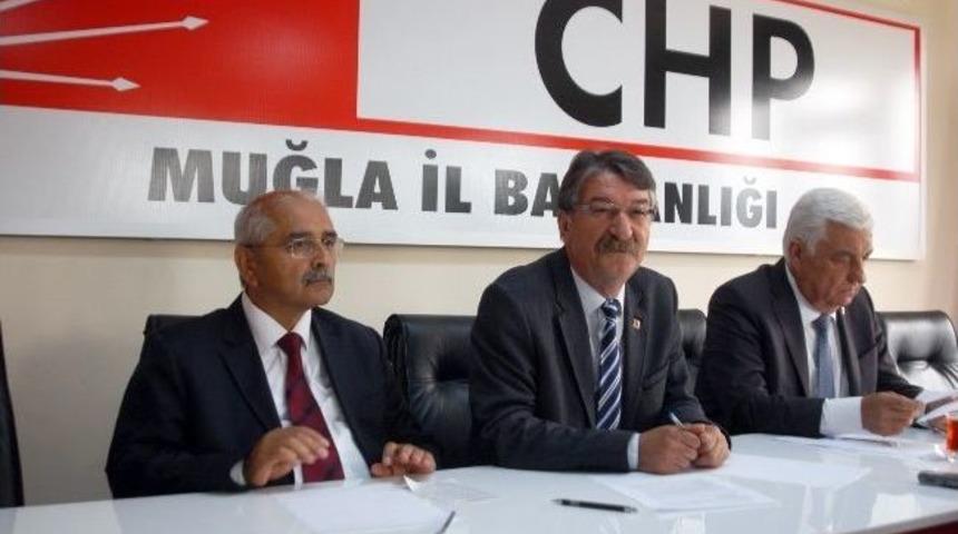 Başkan G&uuml;r&uuml;n: Parti Rozetimi &Ccedil;ıkardım