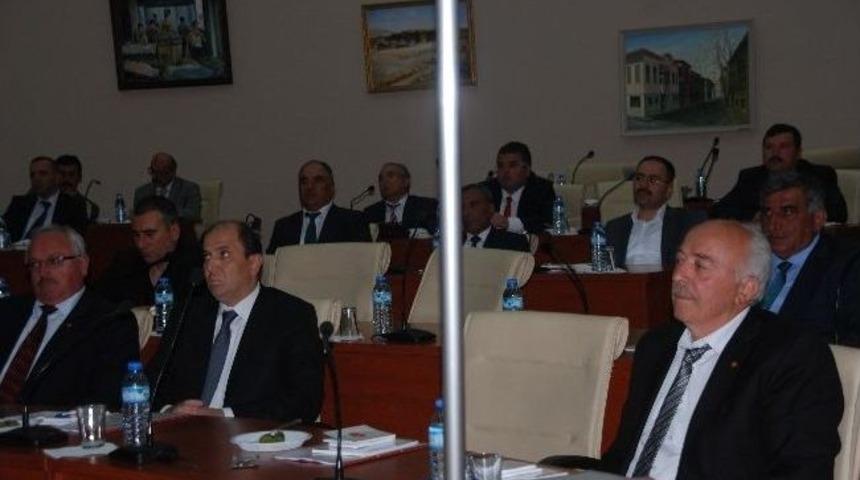 Isparta'nın İl Genel Meclisi Başkanı Se&ccedil;ildi