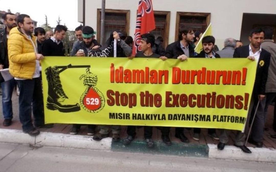 İhh&rsquo;den Mısır&rsquo;a "idamlara Son Verin" &Ccedil;ağrısı