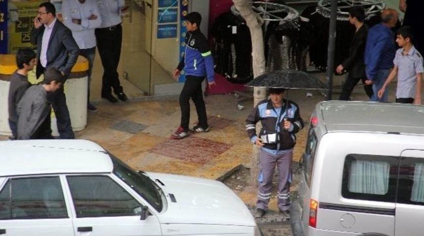 Kent Merkezinde Yağmur, Kırsalda Dolu Etkili Oldu