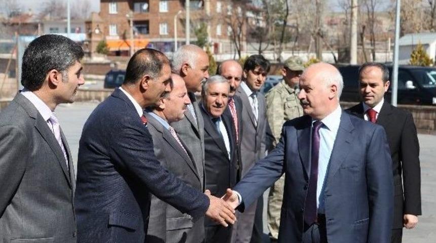 Bitlis Valisi Orhan &Ouml;zt&uuml;rk&rsquo;ten Ahlat&rsquo;a Ziyaret