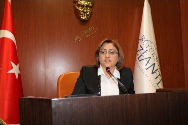 Fatma Şahin İlk Meclis Toplantısına Başkanlık Yaptı