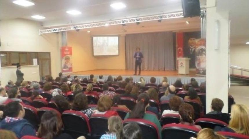Bah&ccedil;eşehir Koleji&rsquo;nden &Ouml;ğretmen Ve Velilere Seminer