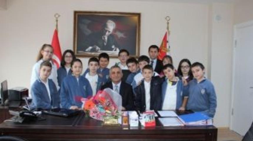 G&uuml;ler&ccedil;in &Ouml;ğrencilerinden Emniyete S&uuml;rpriz Kutlama