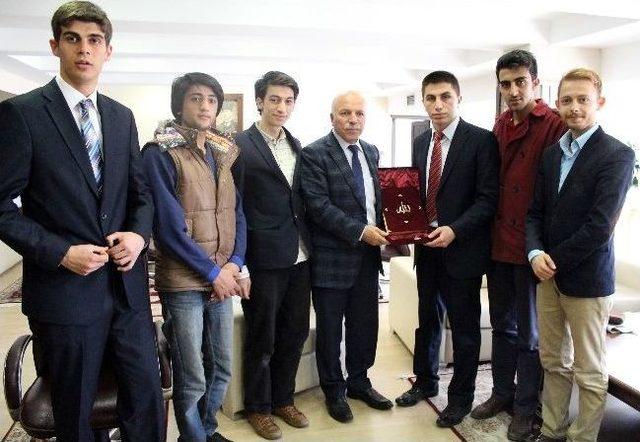 Başkan Sekmen: "bu Makam Halkımın Makamıdır." 1