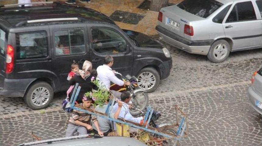 Tehlikeli Motosiklet Yolculukları