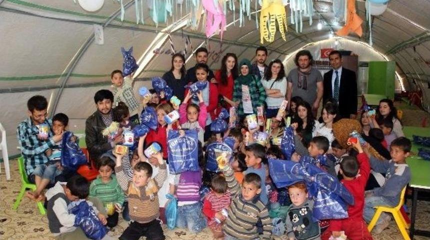 &Uuml;niversite &Ouml;ğrencileri &Ccedil;adır Kenti Ziyaret Etti