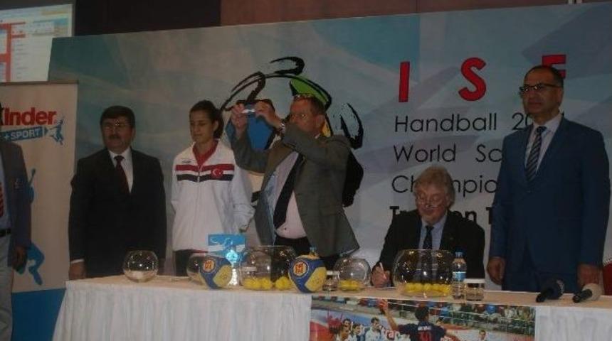 D&uuml;nya Liselerarası Hentbol Şampiyonası Kuraları &Ccedil;ekildi