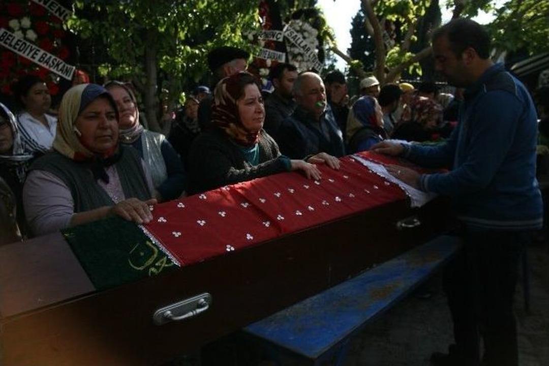 Kaza Kurbanları Son Yolculuklarına Uğurlandılar