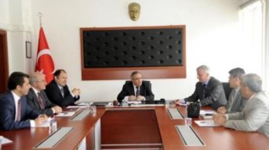 Bilecik'te İl Enc&uuml;meni Toplantısı