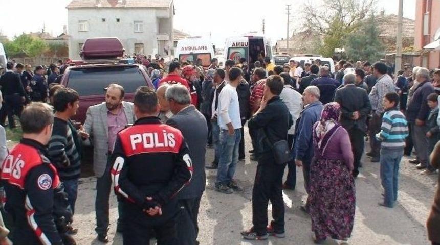 Aksaray&rsquo;da Ev Yangını: 2 &Ouml;l&uuml;, 2 Yaralı