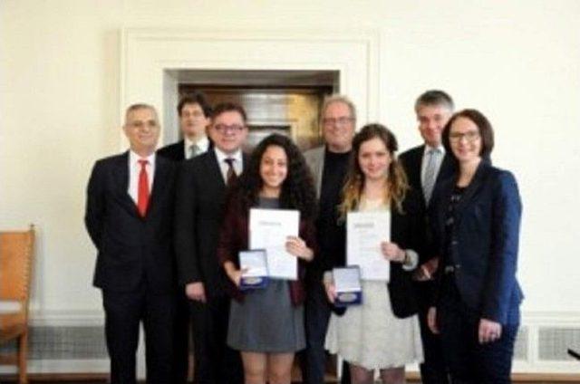 Gkv&rsquo;li Meyra &Ccedil;oban&rsquo;ın Almanya&rsquo;daki B&uuml;y&uuml;k Başarısı 1