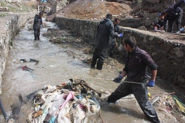 Şemdinli'de Bahar Temizliği