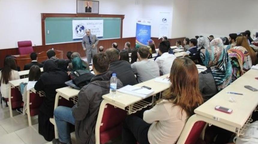 Prof. Dr. Fazlıoğlu&rsquo;dan, &lsquo;hafıza Ve Tarih&rsquo; Konferansı