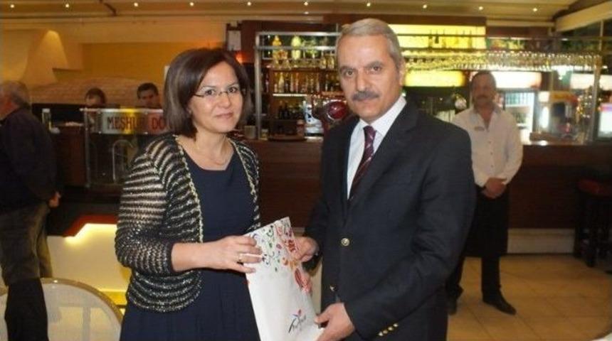 Kuşadası&rsquo;nda &Ouml;zel İdare Personeline Veda Yemeği