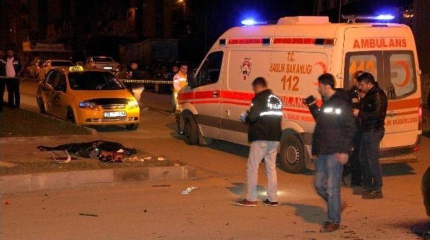 (&ouml;zel Haber) Erzurum&rsquo;da Trafik Kazası: 1 &Ouml;l&uuml;