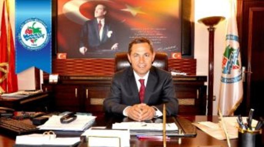 Uysal, Kutlu Doğum Haftasını Kutladı