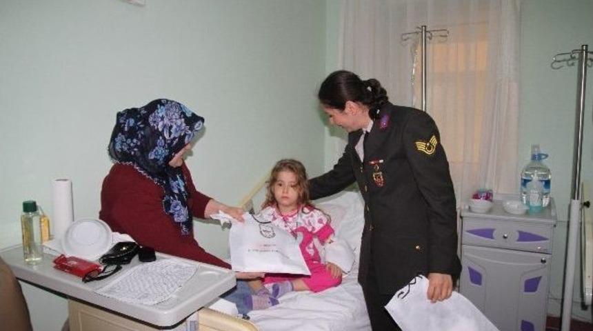 İl Jandarma Komutanlığından Hasta Ziyareti