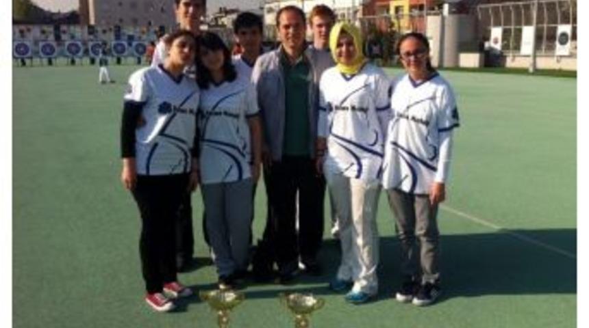 İhlas Koleji Ok&ccedil;ularından Tam İsabet