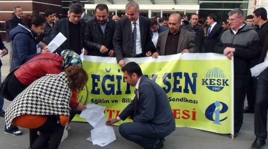 Bitlis&rsquo;te Kamu Emek&ccedil;ileri Bordro Yaktı