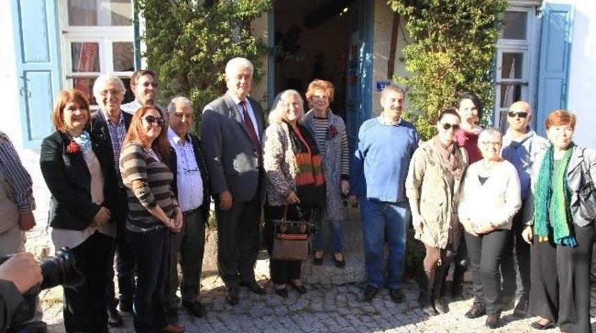 &Ccedil;eşme'de Atalara Ait Bir Sergi