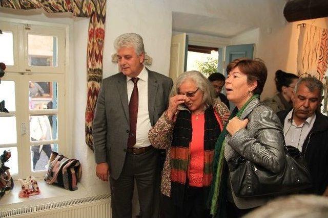 Çeşme de Atalara Ait Bir Sergi 1