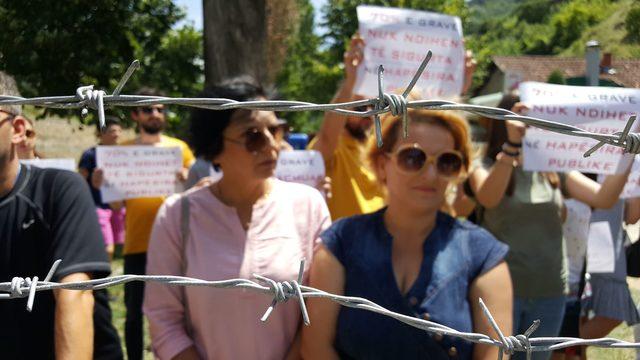 Kosovalı kadınlar cinsel tacizi protesto ettiler