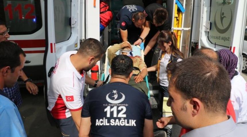 Siirt'te askeri araç dereye uçtu! Çok sayıda yaralı asker var!