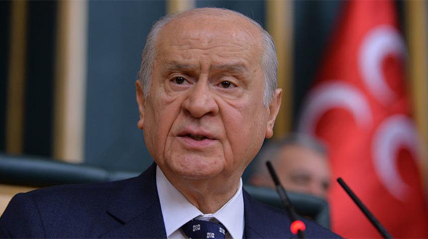 Devlet Bahçeli'nin itiraz ettiği bedelli askerlikte 21 gün eğitim şartı MHP'nin oylarıyla kabul edildi