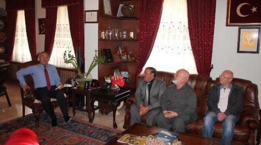 G&ouml;rmeyenler K&uuml;lt&uuml;r Birleşme Derneği&rsquo;nden &Uuml;nver&rsquo;e Hayırlı Olsun Ziyareti