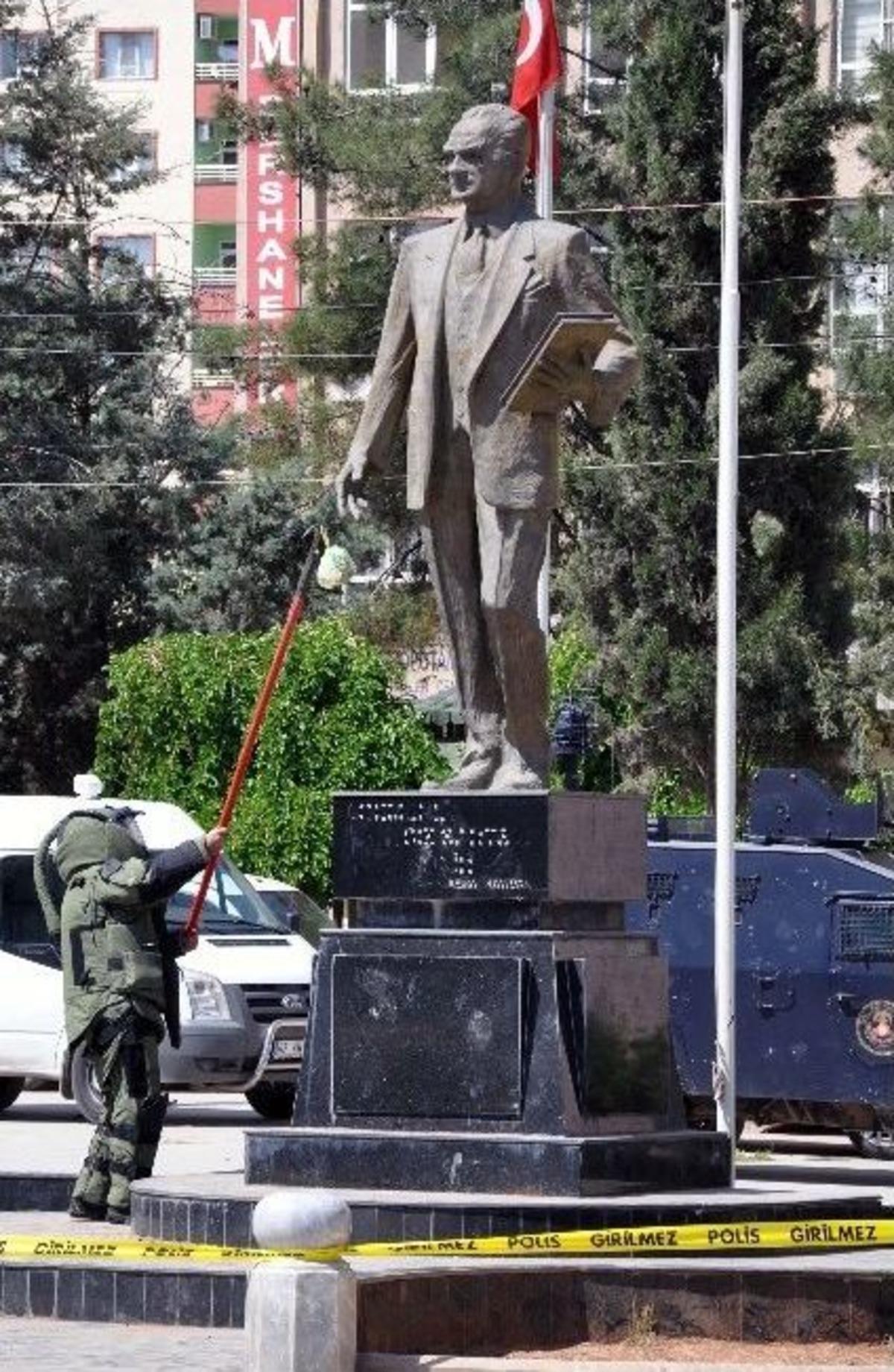 Ş&uuml;pheli Pakette Kahvaltılık &Ccedil;ıktı