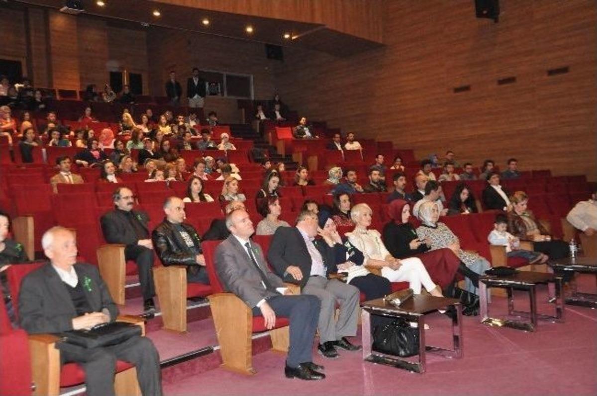 Kanserli &Ccedil;ocuklar İ&ccedil;in Konser Verildi