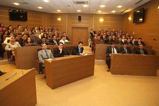 Büyükşehir Belediyesinde Dinimizde Samimiyet Semineri Verildi