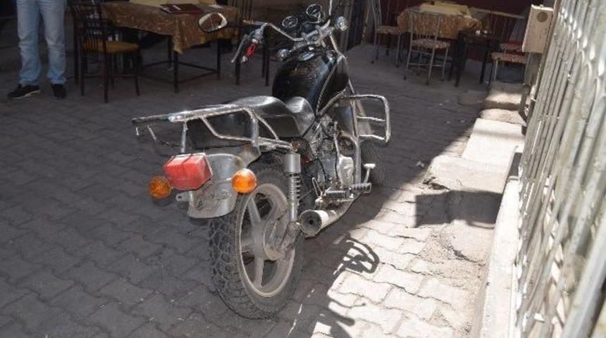 Aksaray'da Motosiklet Hırsızlığı
